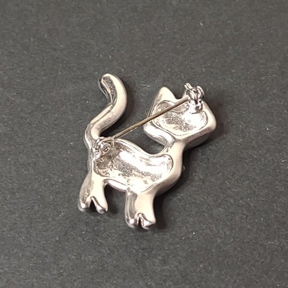 Silver Tone Metal Spotted Cat Brooch - Picture 5 of 11